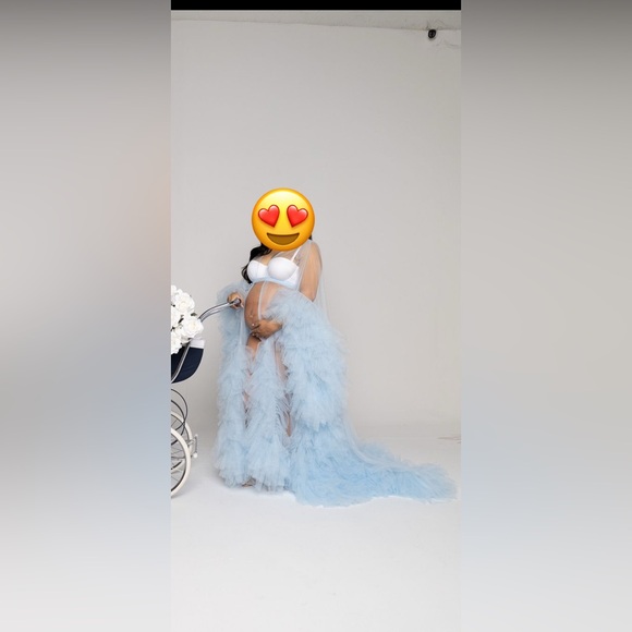 Elegant Light Blue Ruffled Robe - Picture 2 of 2